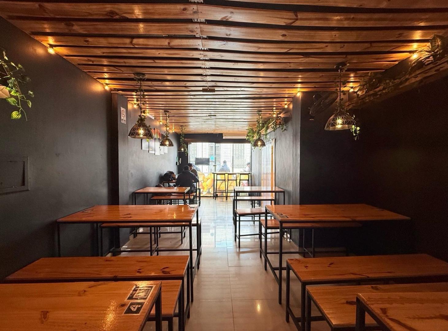 Foto de LOCAL EN VENTA EN PLENO CENTRO - ESCRITURA - EXC UBICACIÓN, imagen 1