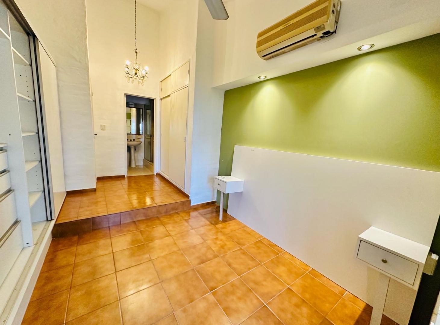 Foto de CASA EN VENTA EN URCA! - 3 Dormitorios - Pileta - Escritura, imagen 2