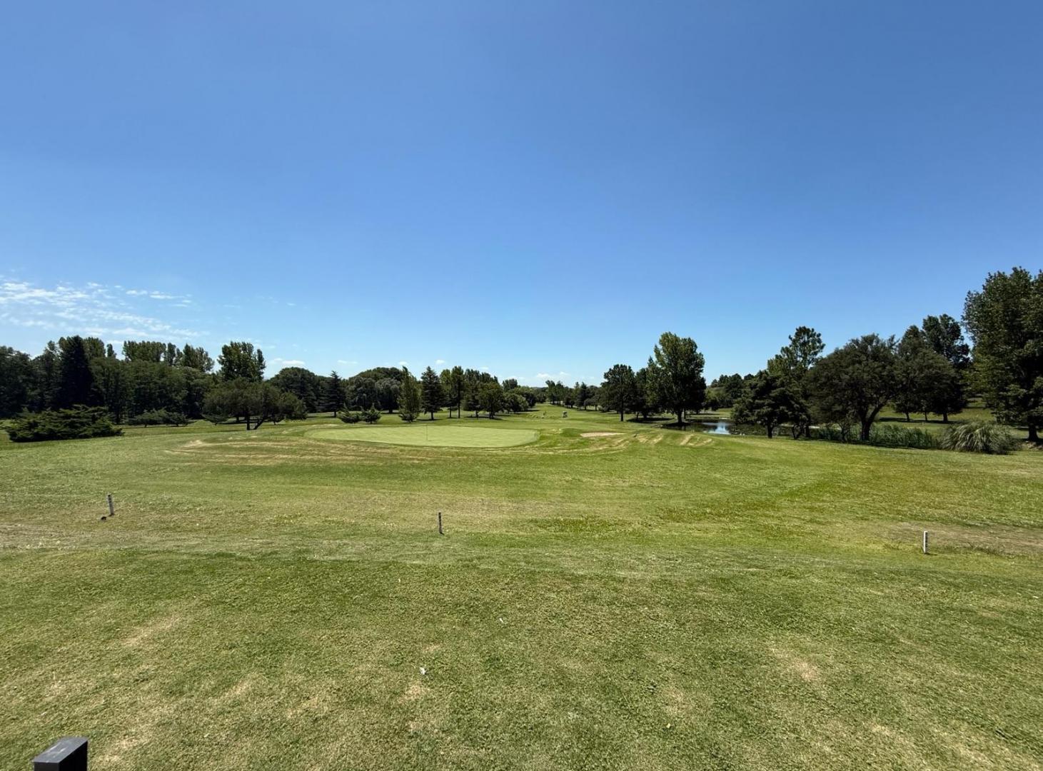 Foto de CARLOS PAZ GOLF COUNTRY CLUB - GRAN Y EXCLUSIVO LOTE EN ALTURA CON, imagen 3
