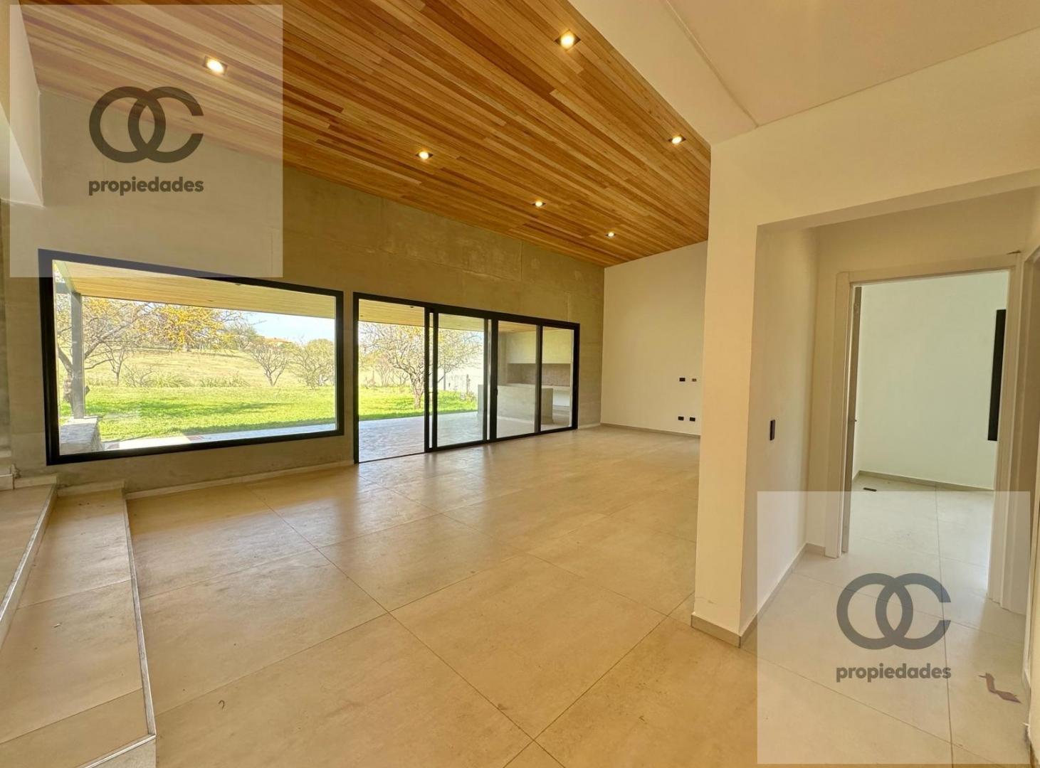 Foto de CASA A ESTRENAR EN ESTANCIA EL TERRÓN | FONDO AL GOLF | 400 M², imagen 1