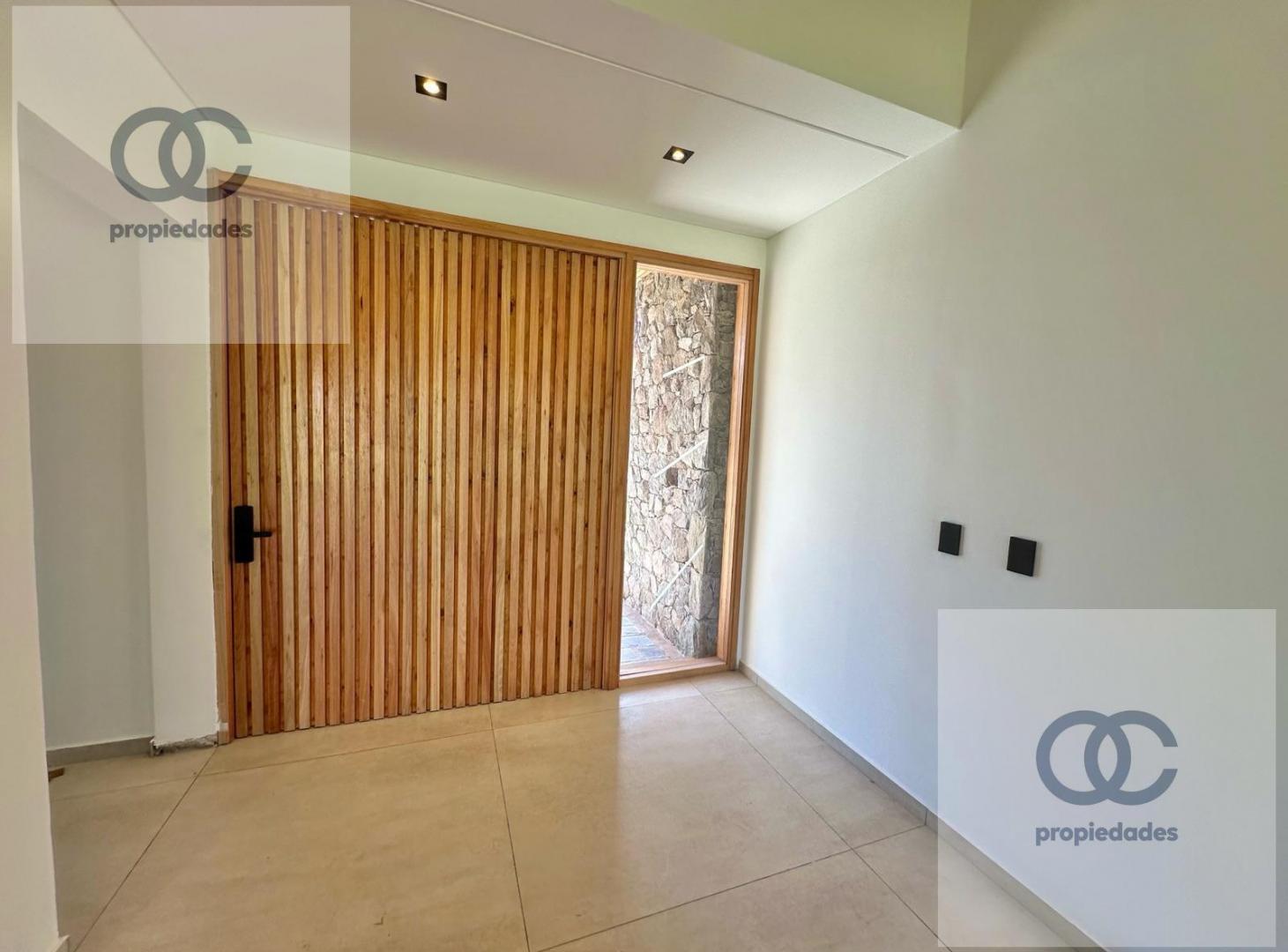 Foto de CASA A ESTRENAR EN ESTANCIA EL TERRÓN | FONDO AL GOLF | 400 M², imagen 4