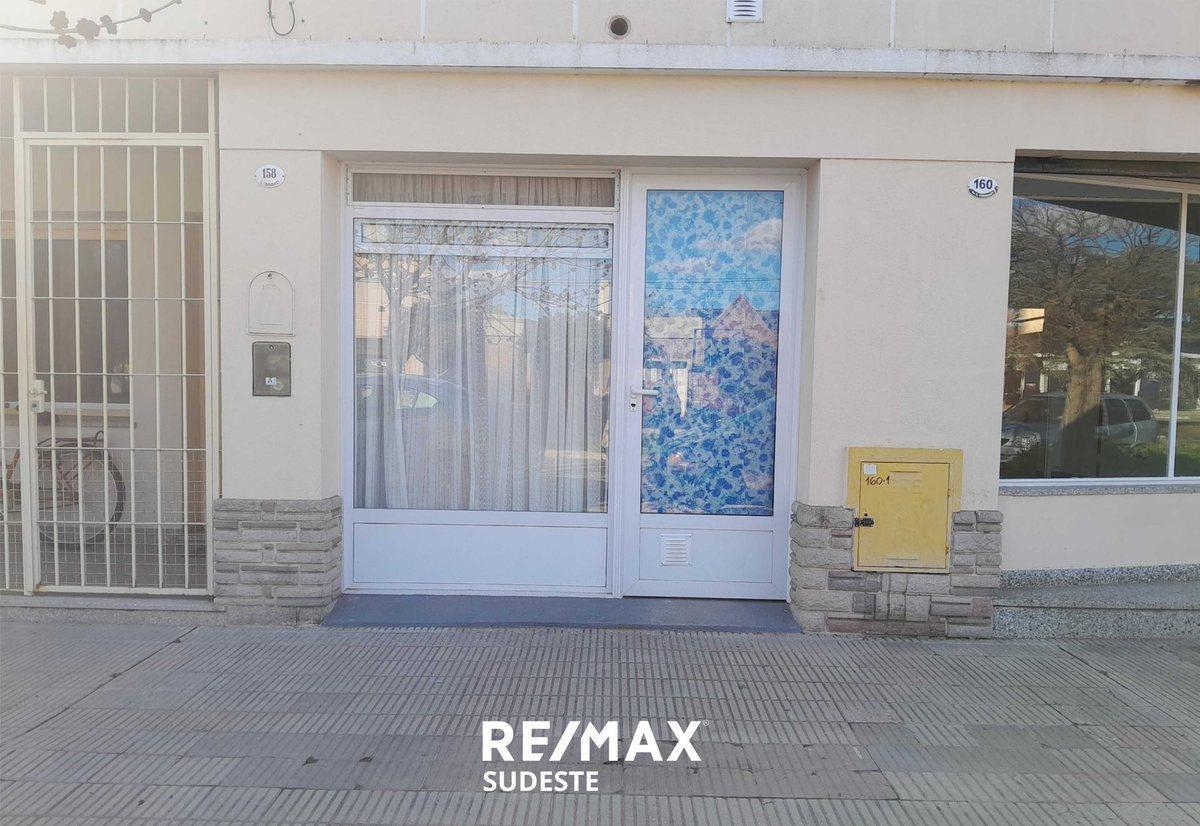 Gran Oportunidad! Casa + Deptos + Locales + Cocheras 1