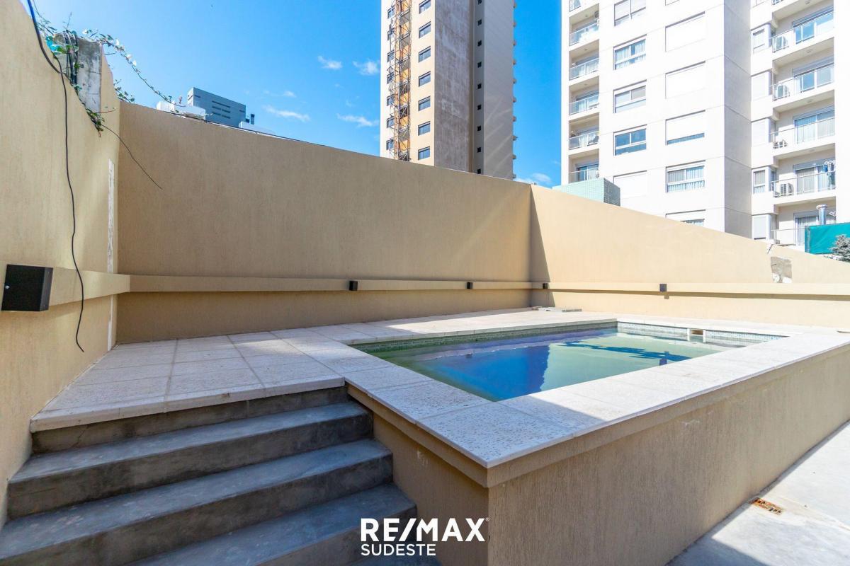 Venta Piso 4 Ambientes C/ 2 Cocheras Sobre Av Alem 2