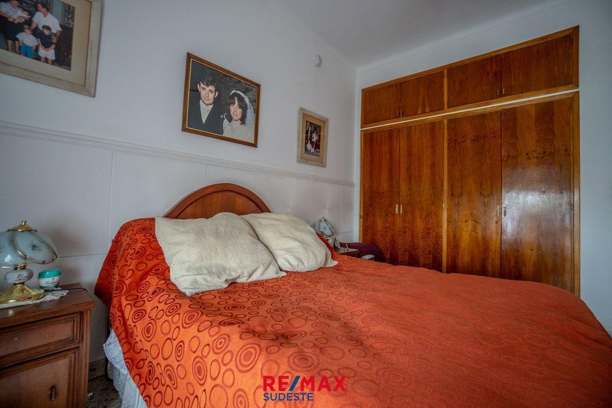 Venta Importante Casa en Barrio Universitario 1