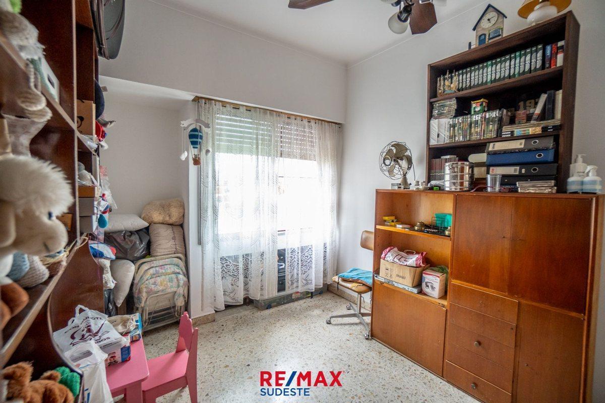 Venta Importante Casa en Barrio Universitario 3