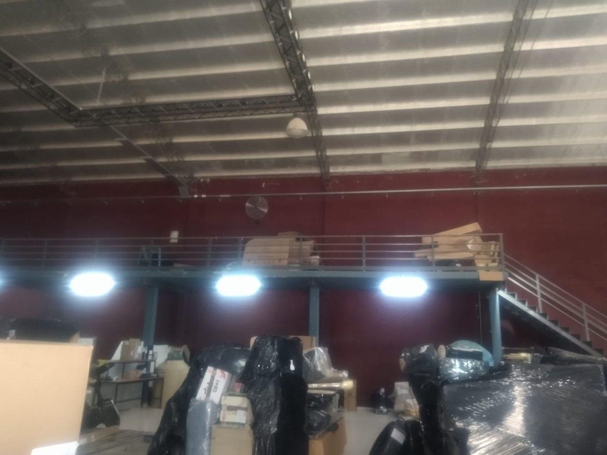 Vendo Galpon con Salon Comercial en Ingreso B. Bca 3
