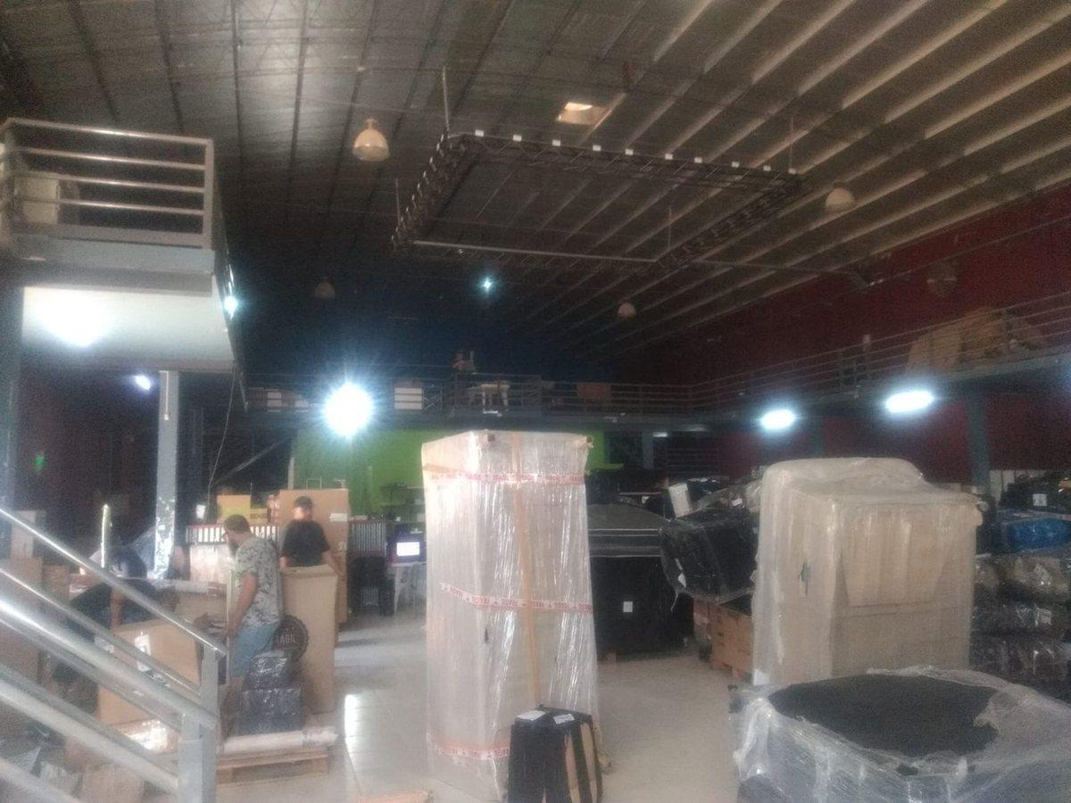 Vendo Galpon con Salon Comercial en Ingreso B. Bca 1