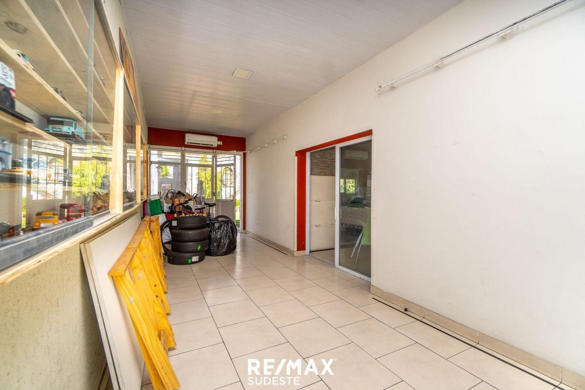 Excelente Casa en Venta Centro 2