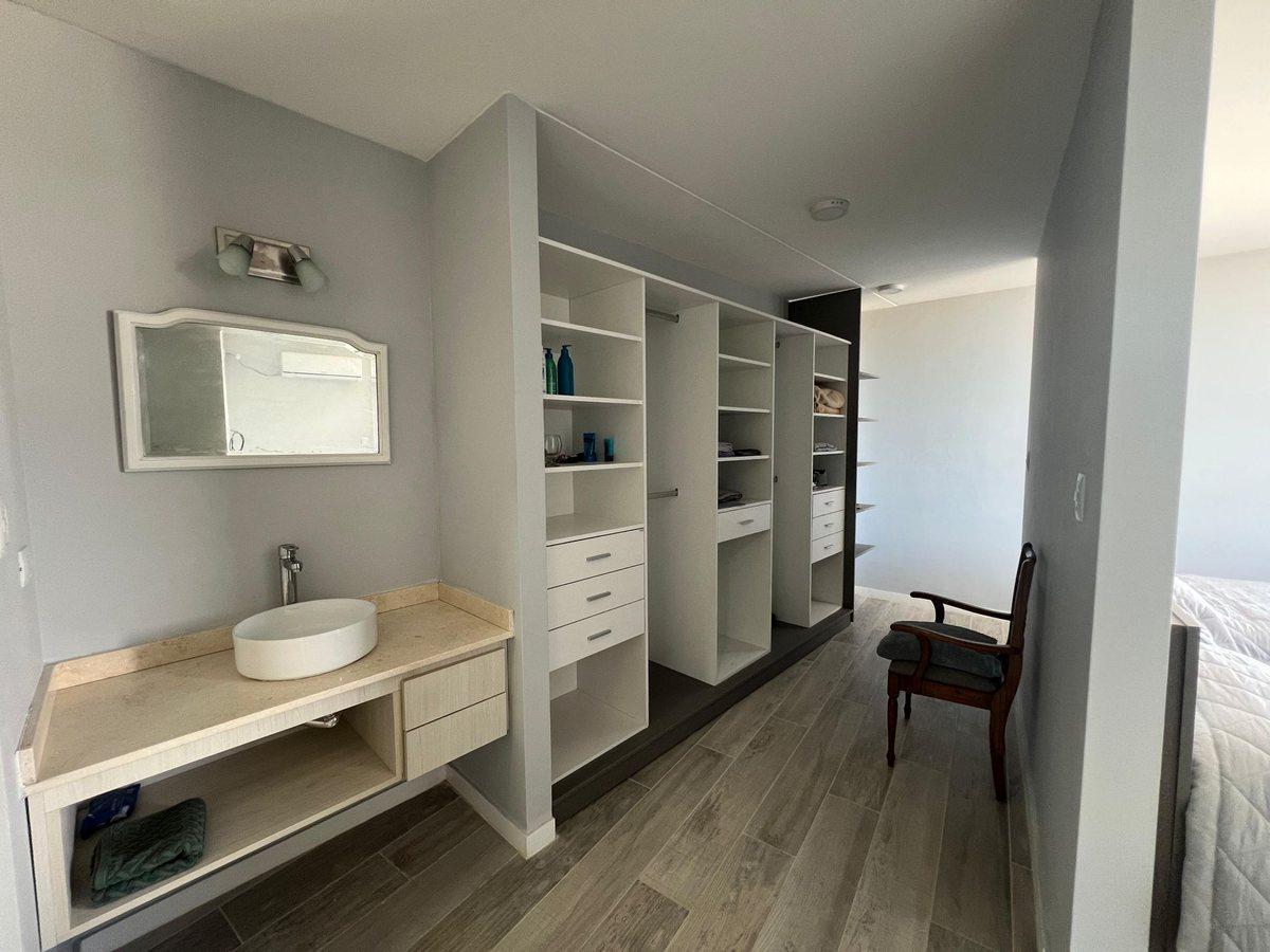Venta Semi Piso Edificio Alfar Monte del Este 2