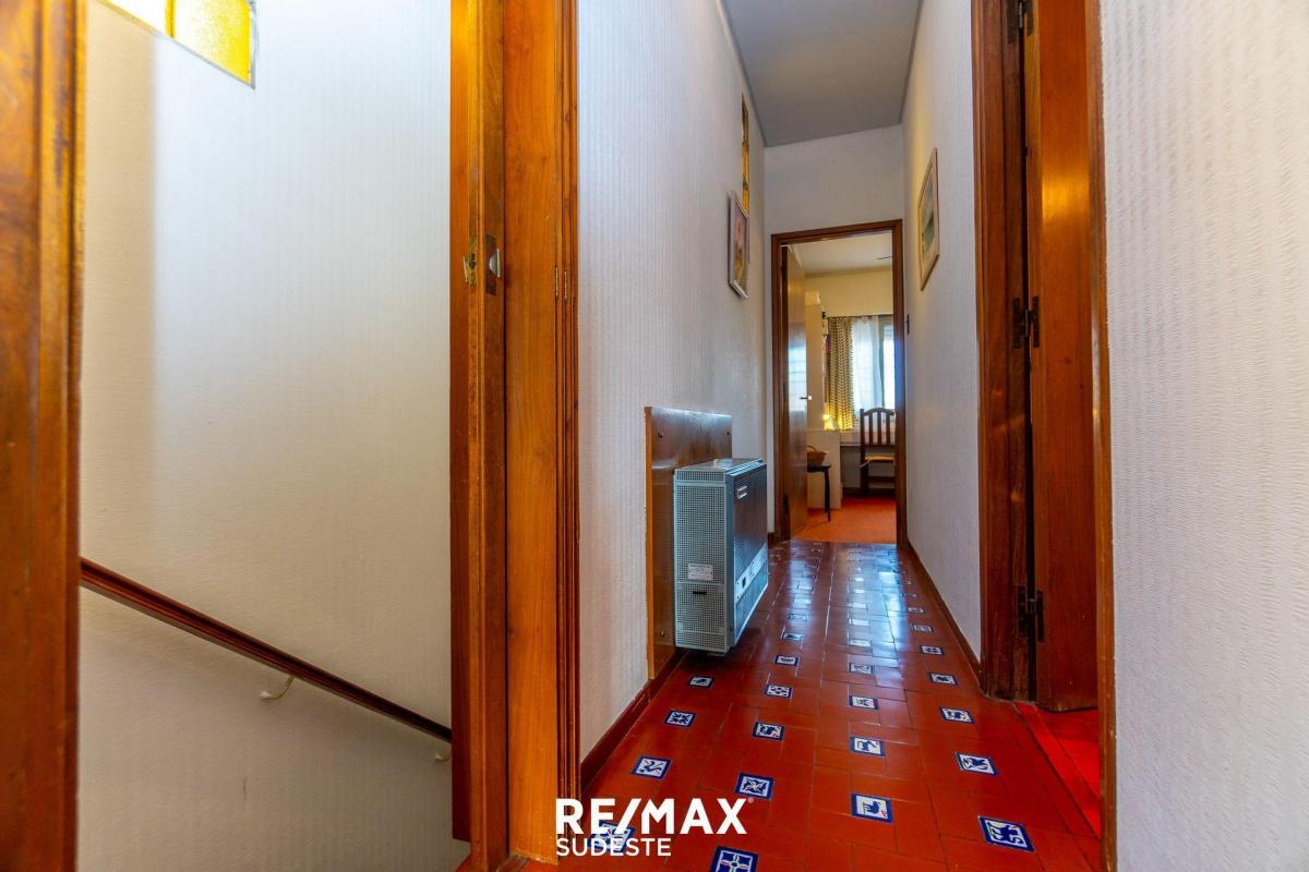 Venta Casa Señorial en Av Colón Al 300 3
