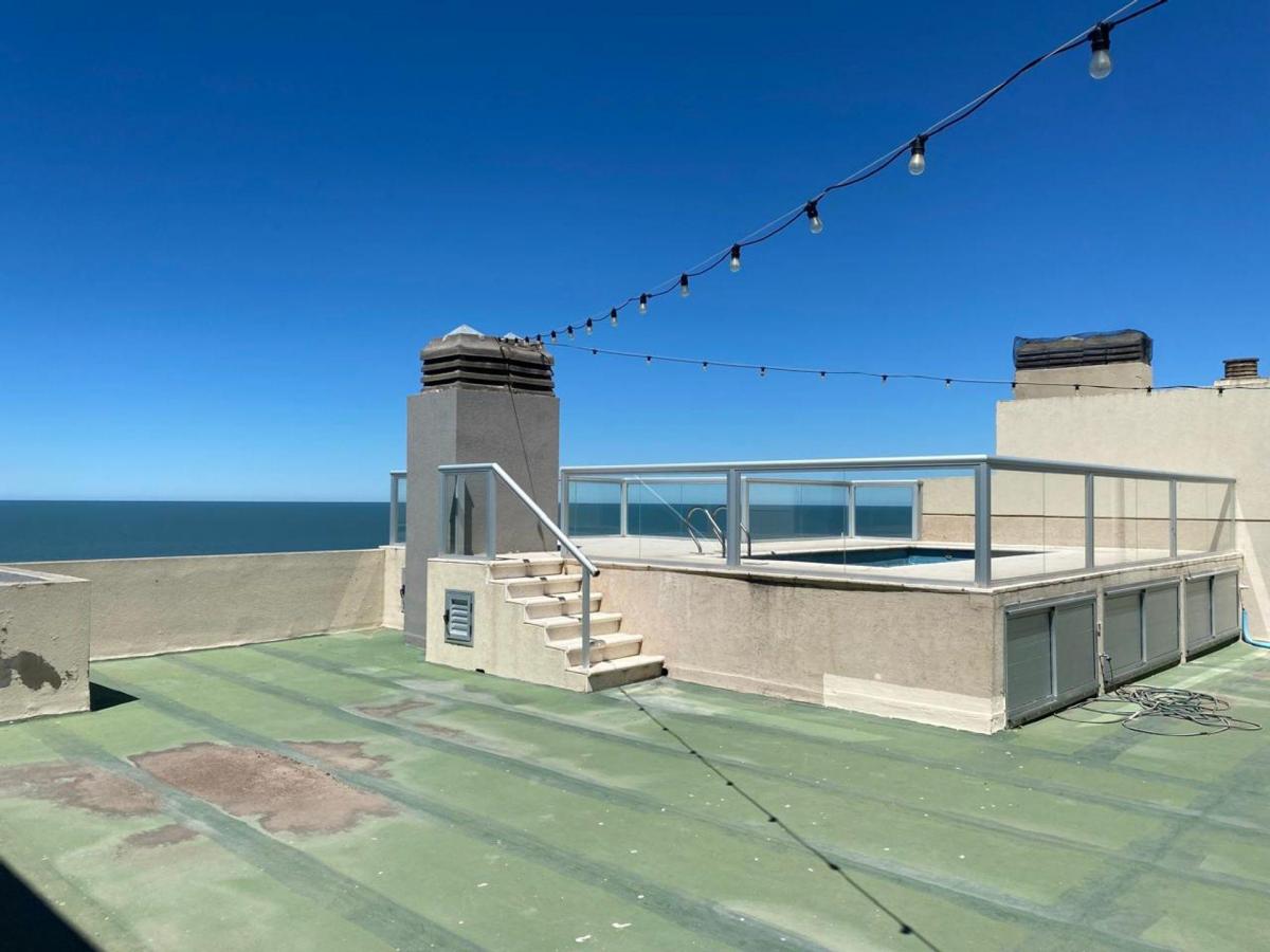 Venta de Dpto de 3 Dorm en Monte Hermoso del Este 1