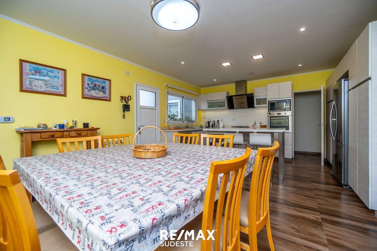 Venta Espectacular Casa en Monte del Este 3