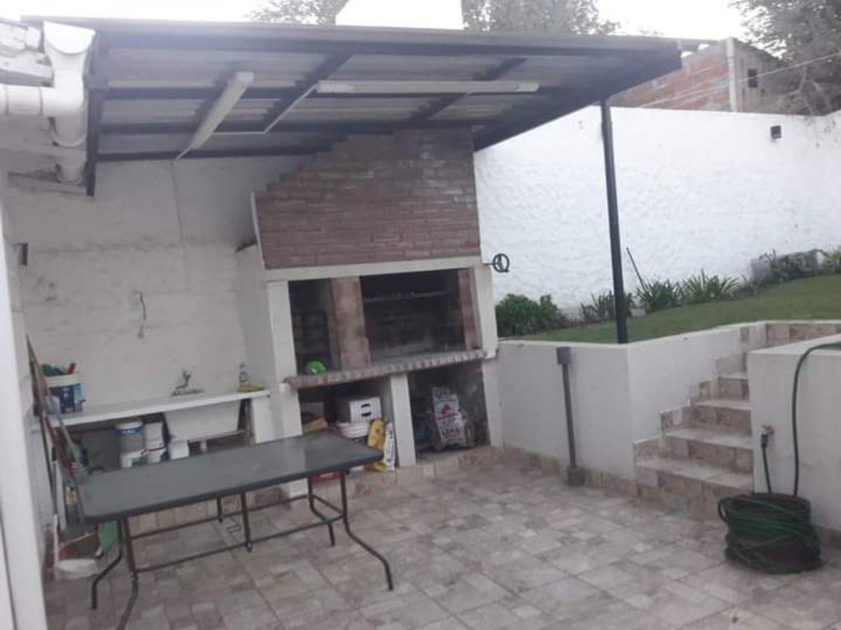 Monte! Casa 3 Dorm., Patio y Cochera 1