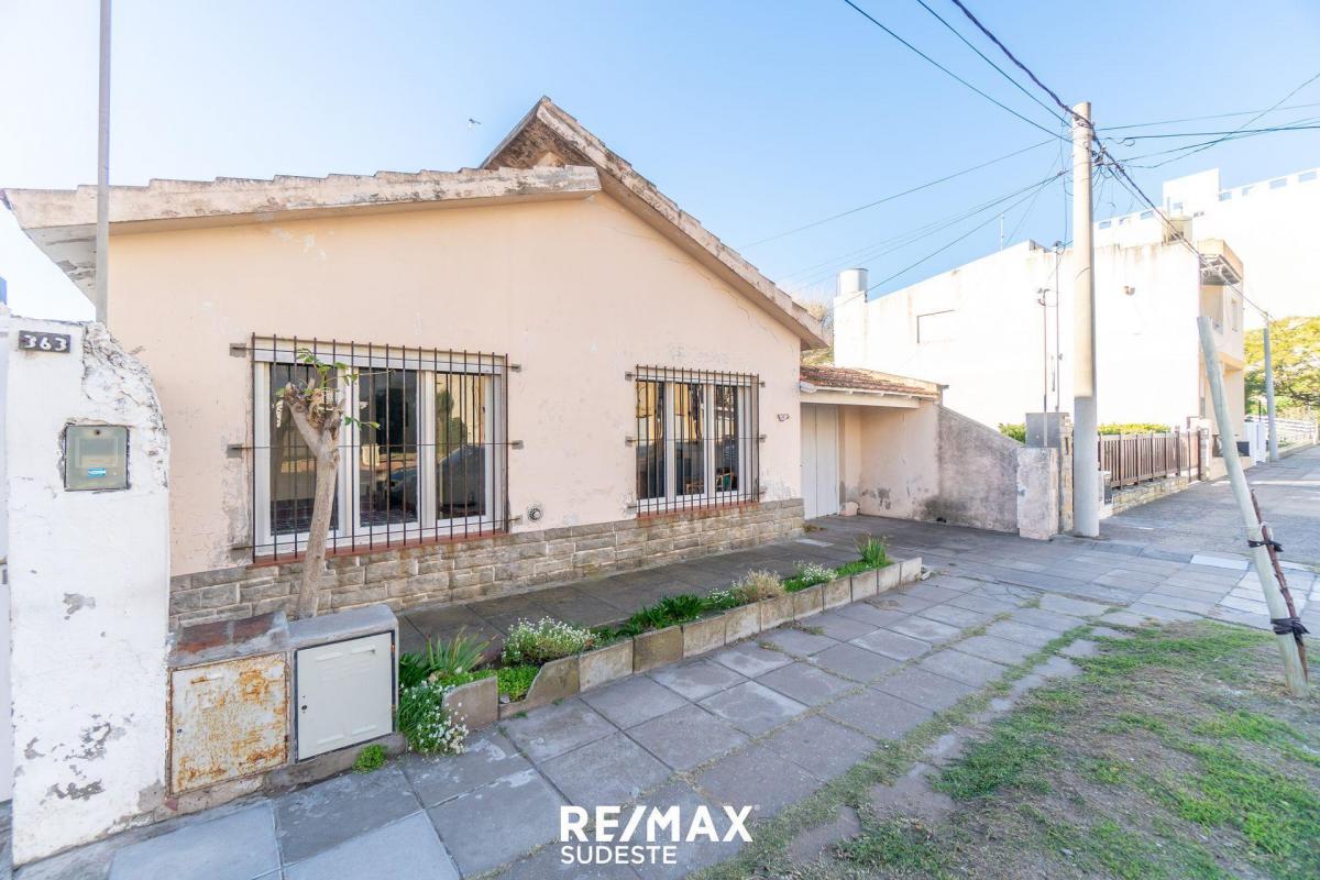 Venta Casa 3 Dorm. Av Argentina Al 300 m. Hermoso 5