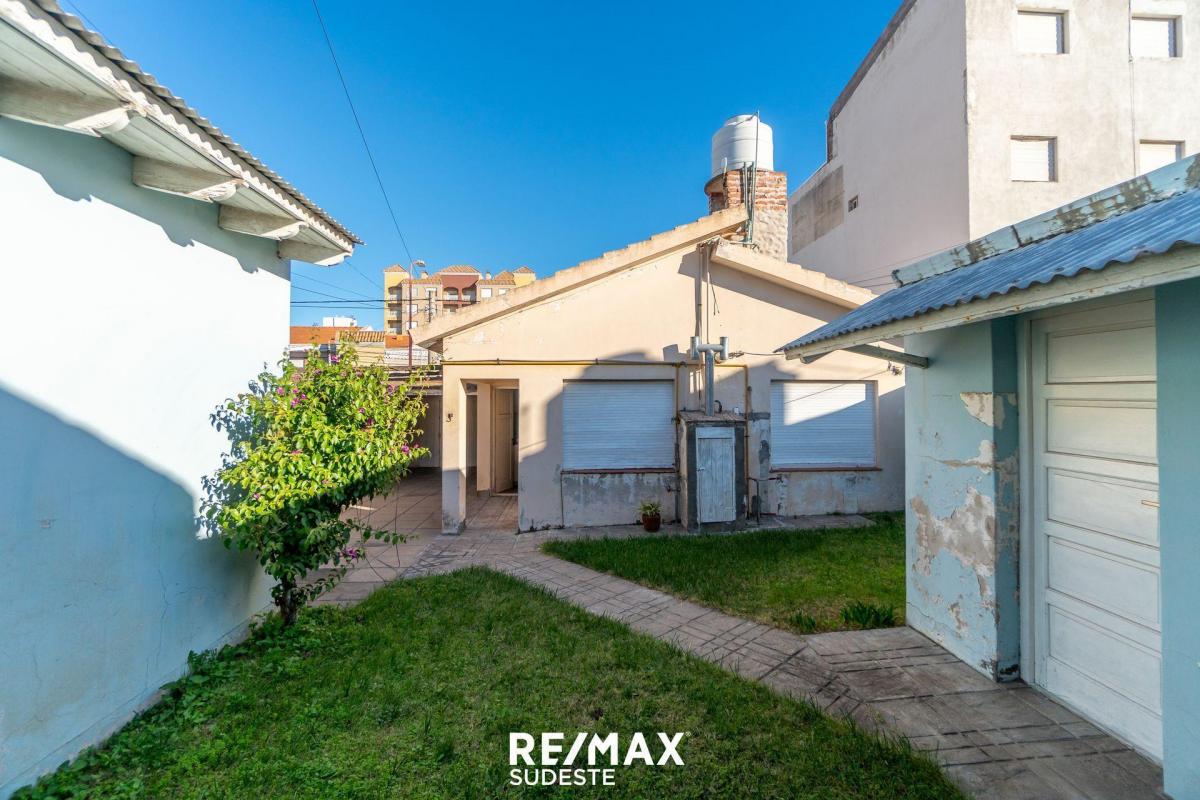 Venta Casa 3 Dorm. Av Argentina Al 300 m. Hermoso 4