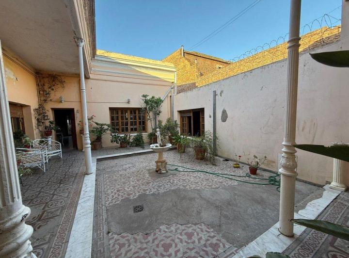 VENTA DE IMPORTANTE PROPIEDAD MACROCENTRO 4