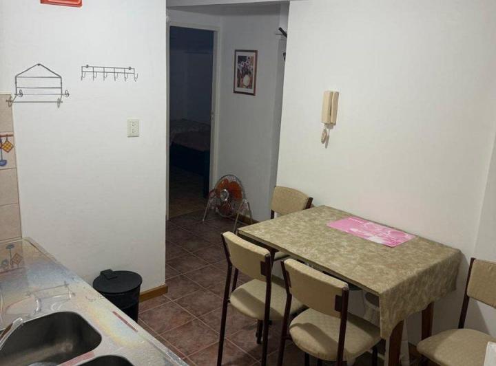 Venta dpto 2 dormitorios en pleno centro de MH 5