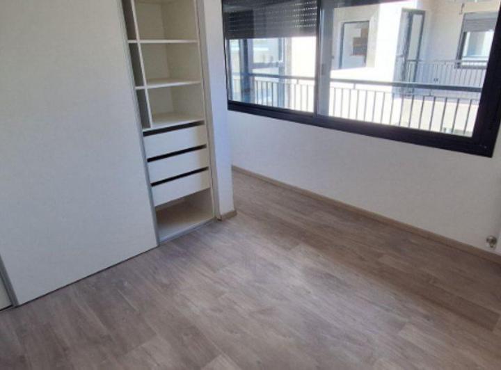 DEPARTAMENTO CON BALCON Y PARRILLA EN PRIMER PISO 4