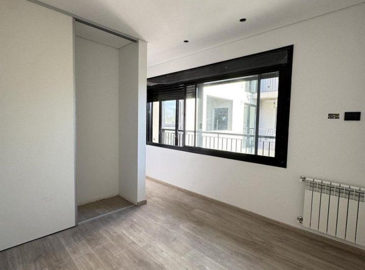 DEPARTAMENTO CON BALCON Y PARRILLA EN PRIMER PISO 3