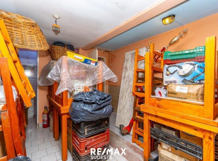 VENTA DE GRAN CASA + QUINCHO EN BARRIO LUJAN 2