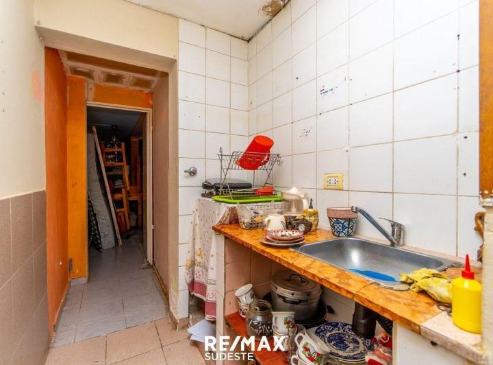 VENTA DE GRAN CASA + QUINCHO EN BARRIO LUJAN 4