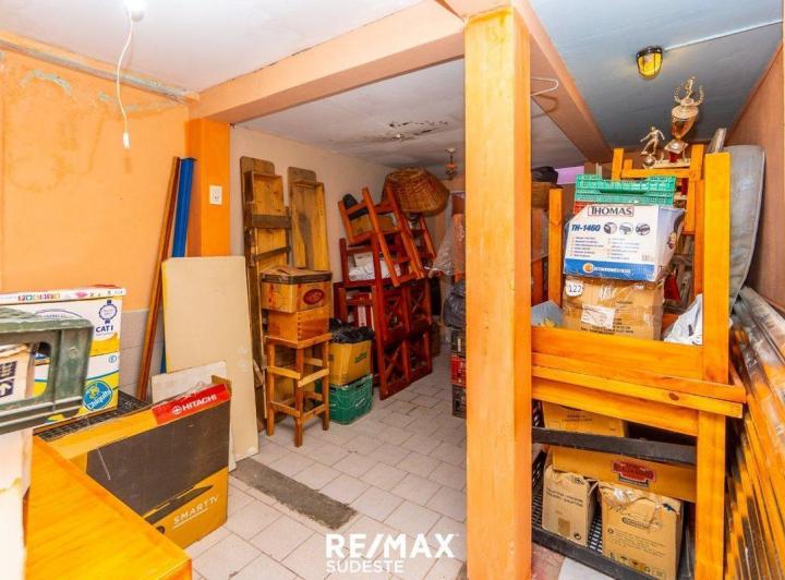 VENTA DE GRAN CASA + QUINCHO EN BARRIO LUJAN 3