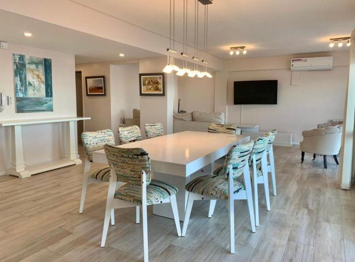 VENTA DE EXCLUSIVO PISO FRENTE AL MAR (M HERMOSO) 4
