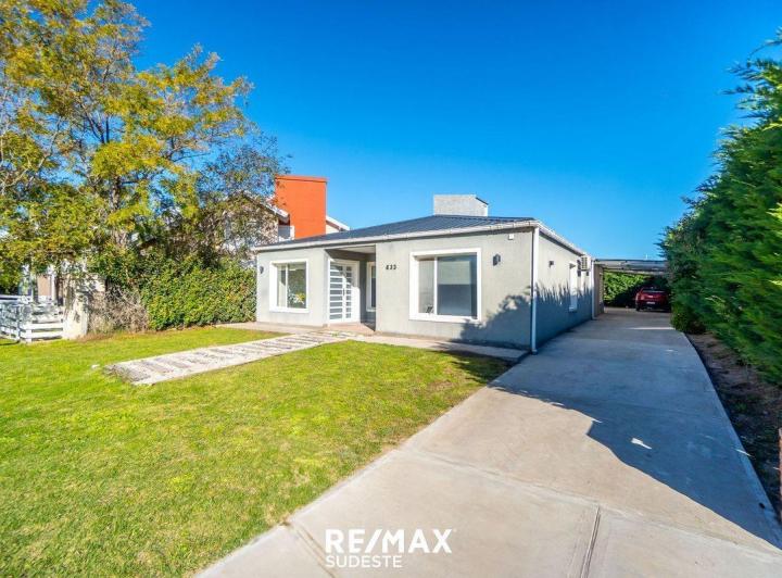 VENTA ESPECTACULAR CASA EN MONTE DEL ESTE 2