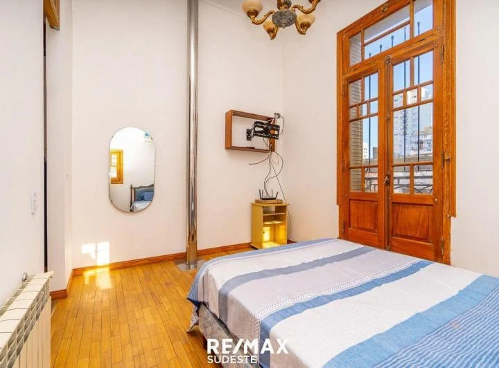 VENTA CASA 4 DORMITORIOS APTO CREDITO CENTRO 3