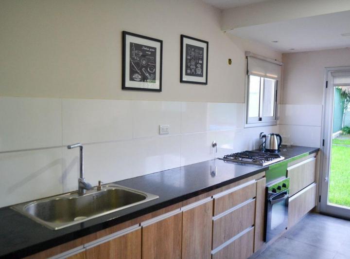 VENTA CASA DE 5 HABITACIONES EN LAS CALANDRIAS 4