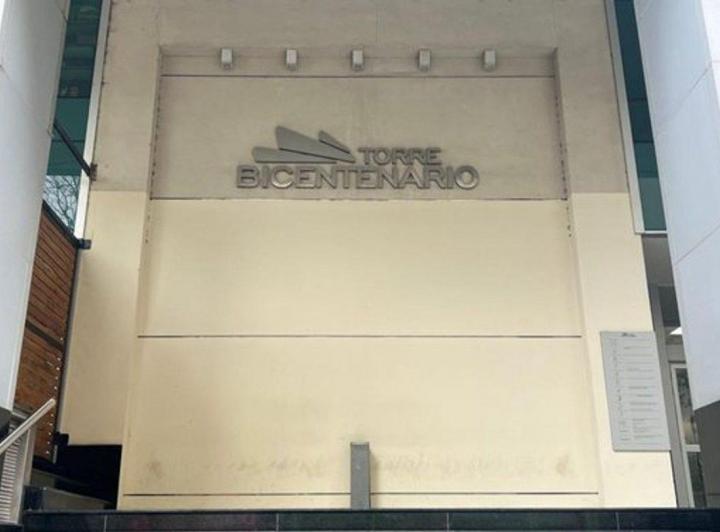 ALQUILER PISO de 700m2   ZONA CENTRO 4