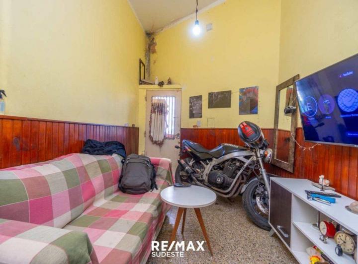 VENTA CASA DOS DORMITORIOS CON GARAGE Y PATIO 3