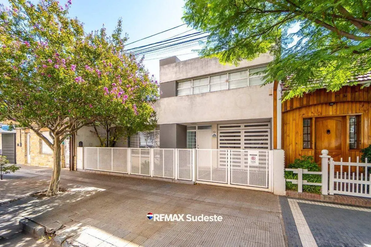 VENTA HERMOSA CASA UBICACION PRIVILEGIADA 2