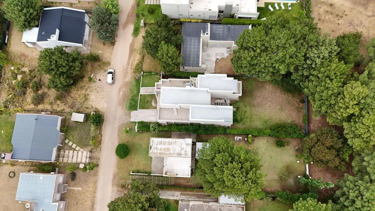 Gran casa en Monte del Este 3