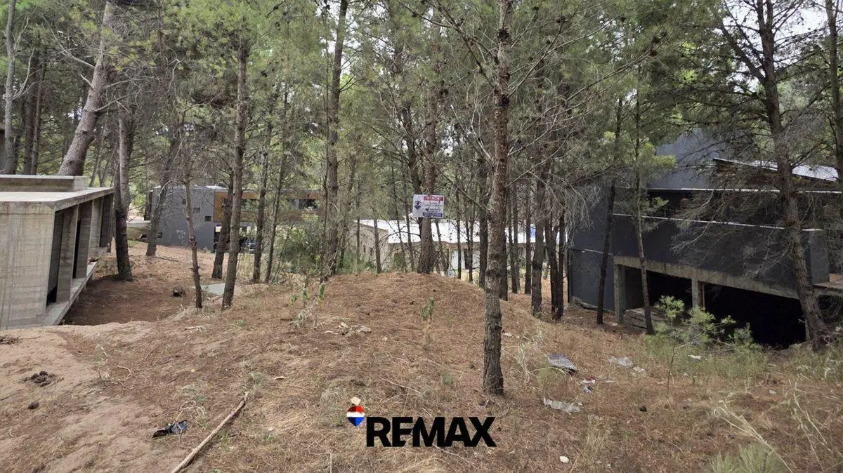 VENTA. LOTE EN EL PINAR. MONTE HERMOSO DEL ESTE. 2