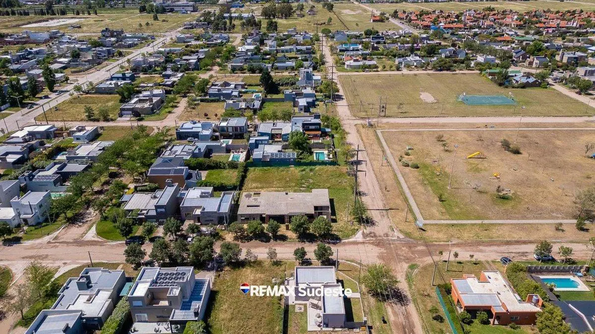 VENTA CASA A TERMINAR BO. SAN IGNACIO 5