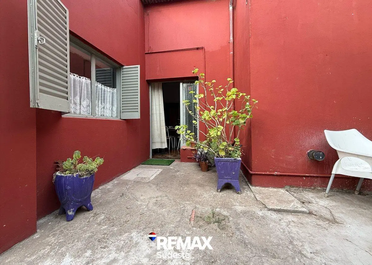 Venta Casa Interna en Barrio San Martin 5