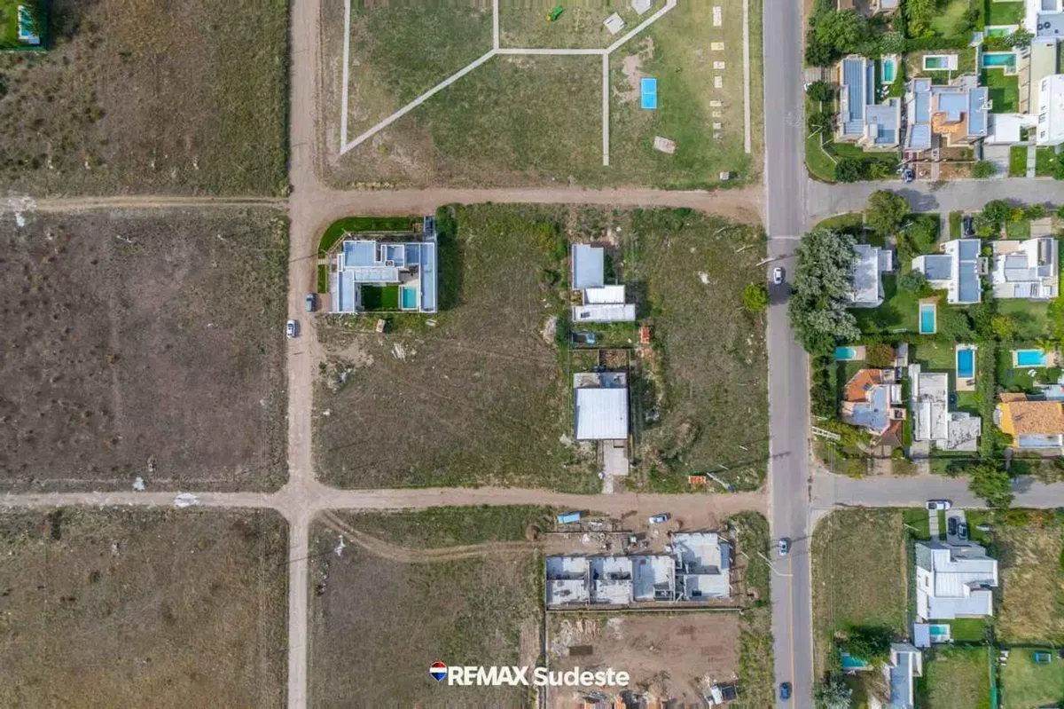 VENTA LOTE BIFAMILIAR ESQUINA PALOS VERDES 2