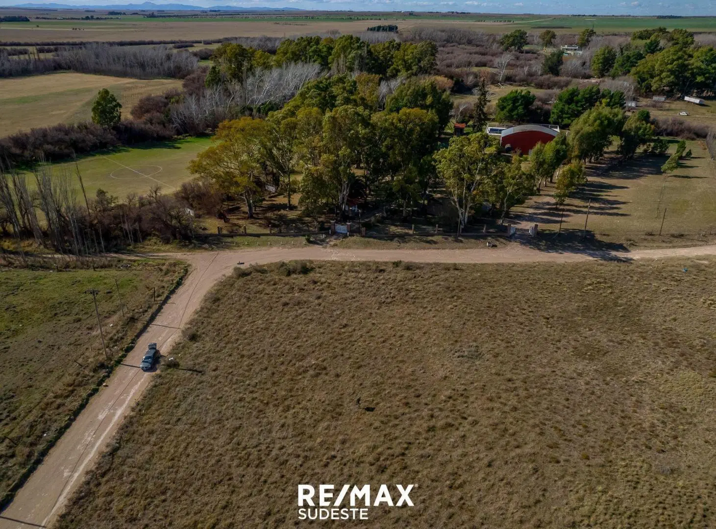 Lote de 1800 m2 a minutos del centro 3