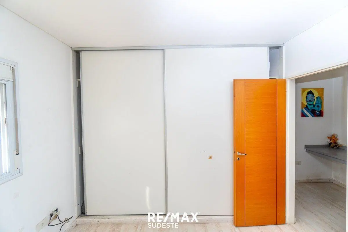 Espectacular departamento con patio y parrilla 2