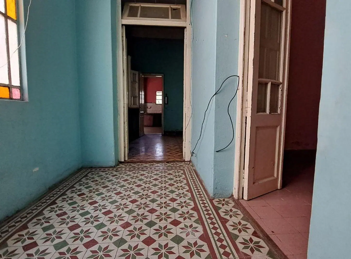 VENTA CASA 2 DORMITORIOS A REFACCIONAR CON PATIO 2
