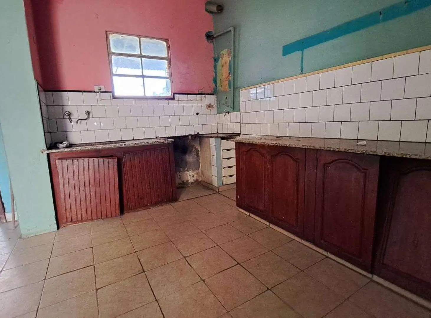 VENTA CASA 2 DORMITORIOS A REFACCIONAR CON PATIO 3