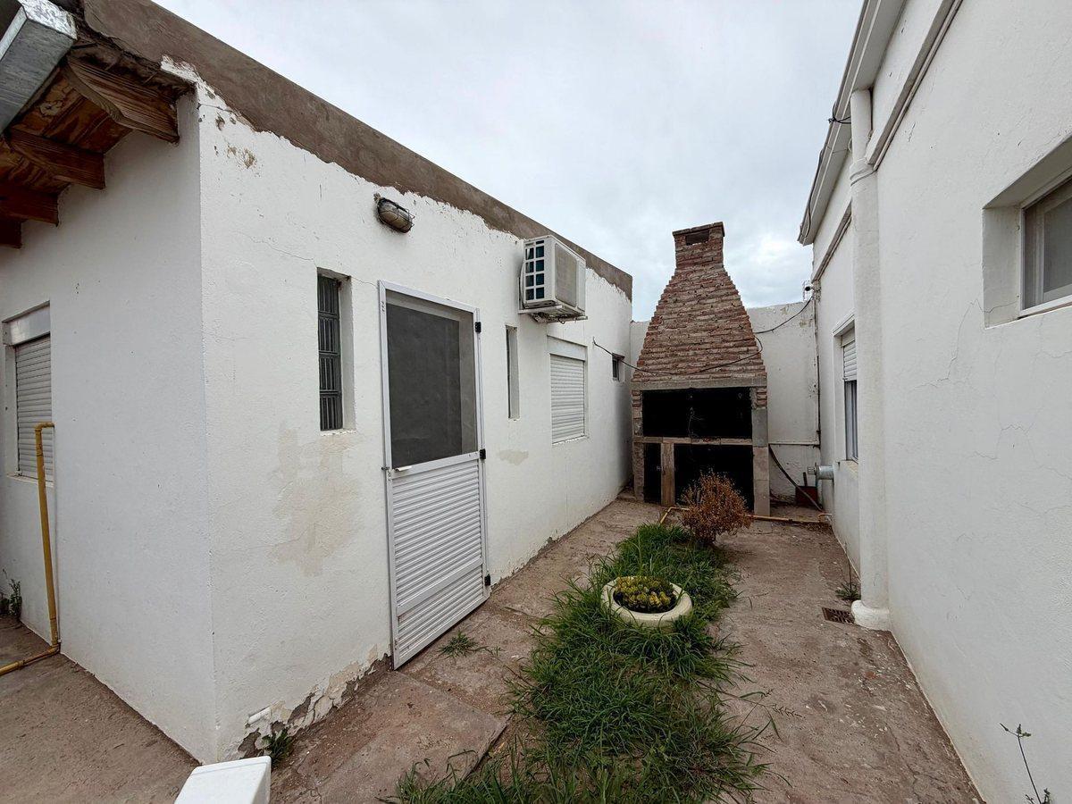CASA EN PH SAN LORENZO AL 2000