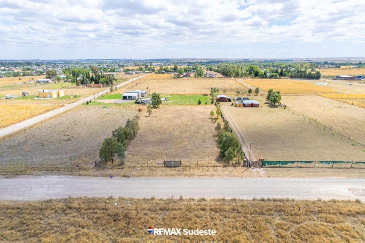Lote de 3.200 m² zona Club Midget. Alambrado