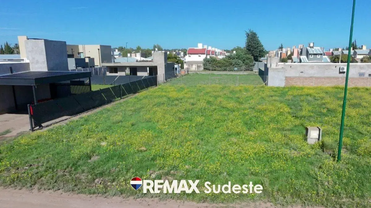 VENTA LOTE, BARRIO LAS ACACIAS 4