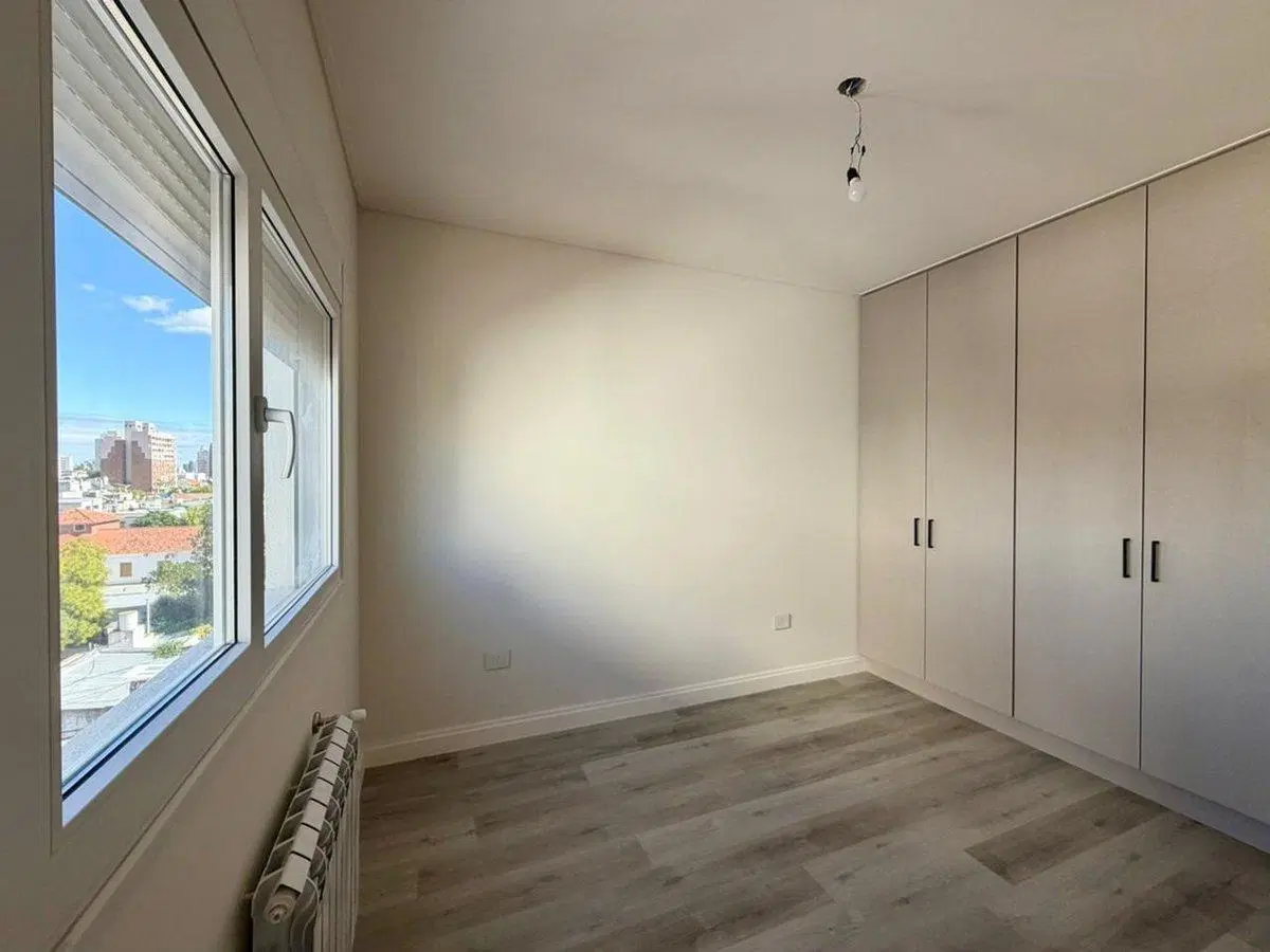 VENTA EXCLUSIVO PISO EN ZAPIOLA 222- 3 DORMITORIOS 3