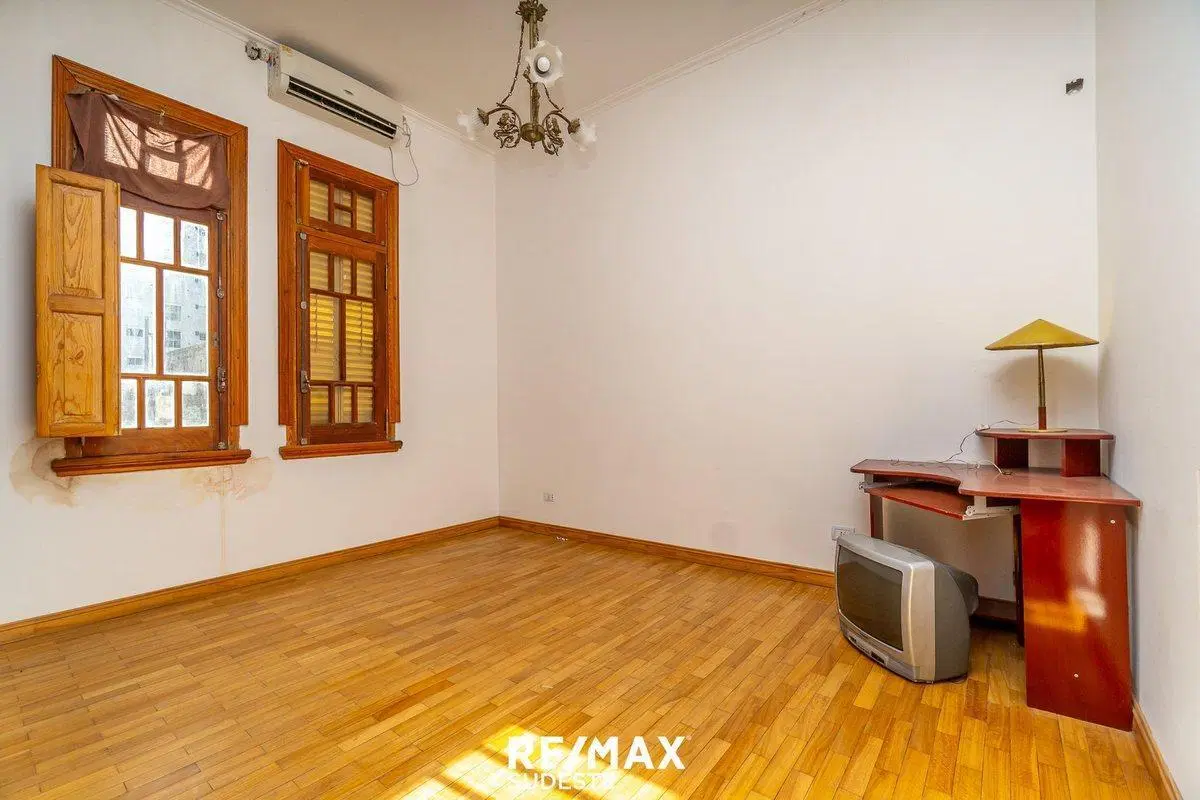 VENTA CASA 4 DORMITORIOS APTO CREDITO CENTRO 5