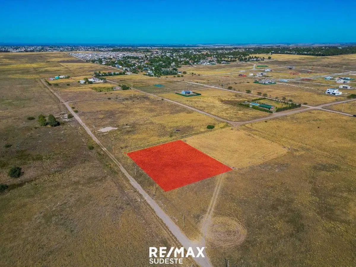 Lote en Altos del Norte (al lado de La Barranca) 4