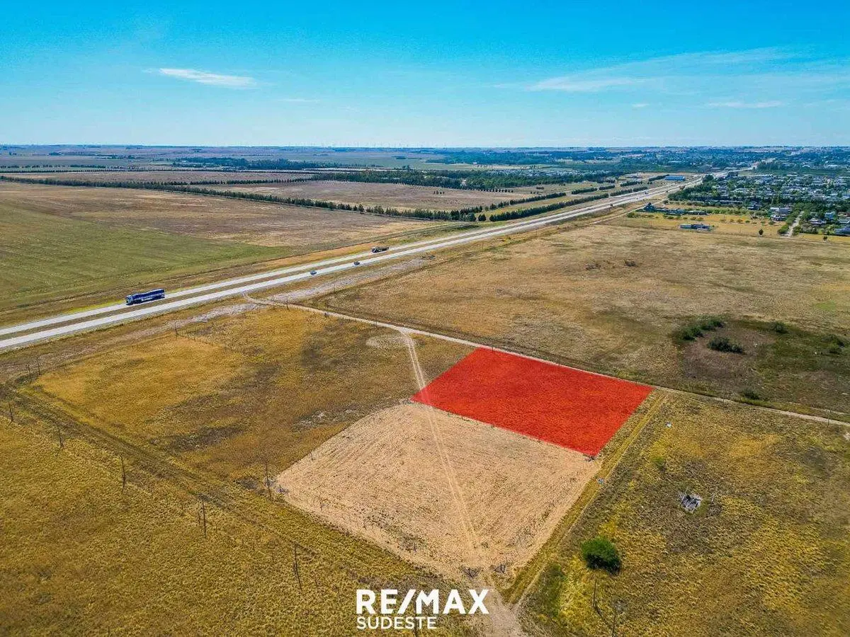 Lote en Altos del Norte (al lado de La Barranca) 5