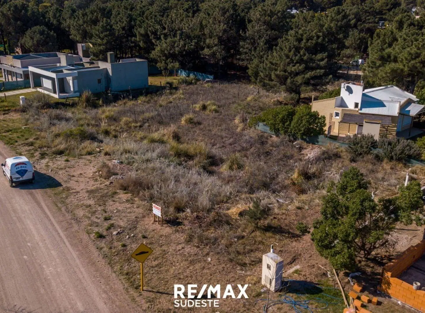 HERMOSO LOTE ALDEA DEL ESTE 4